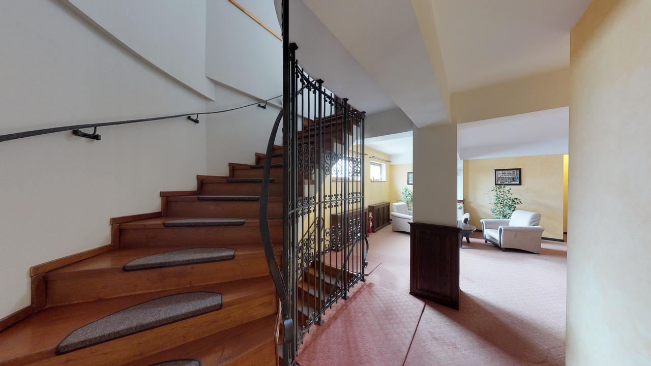 Pension Korona Sibiu Bagian luar foto