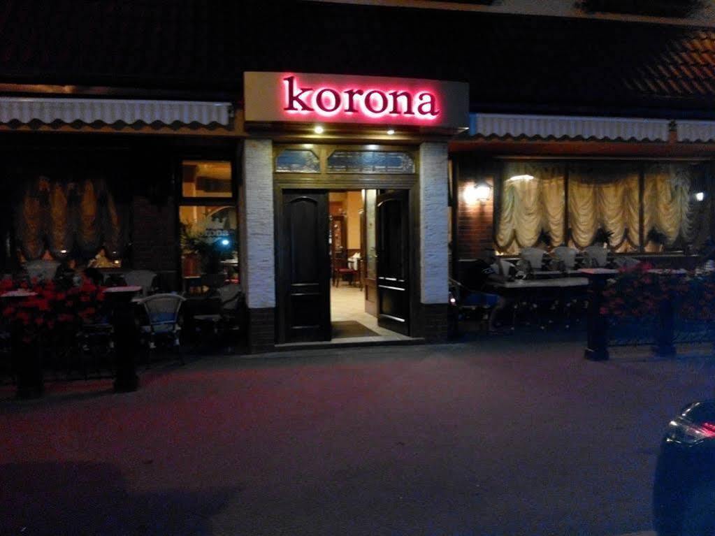 Pension Korona Sibiu Bagian luar foto